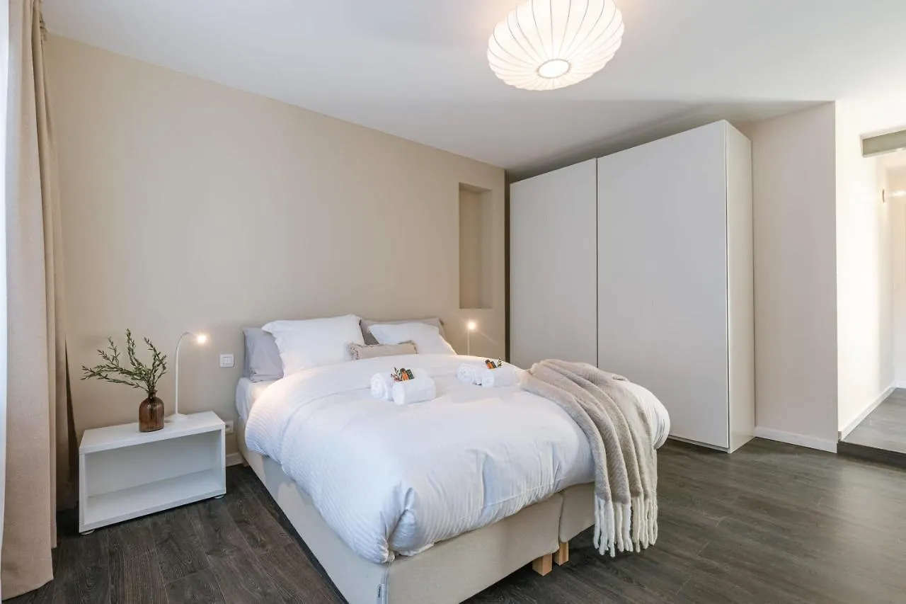 Characterful Apartment In The Heart Of Anvers 0*,  Belçika